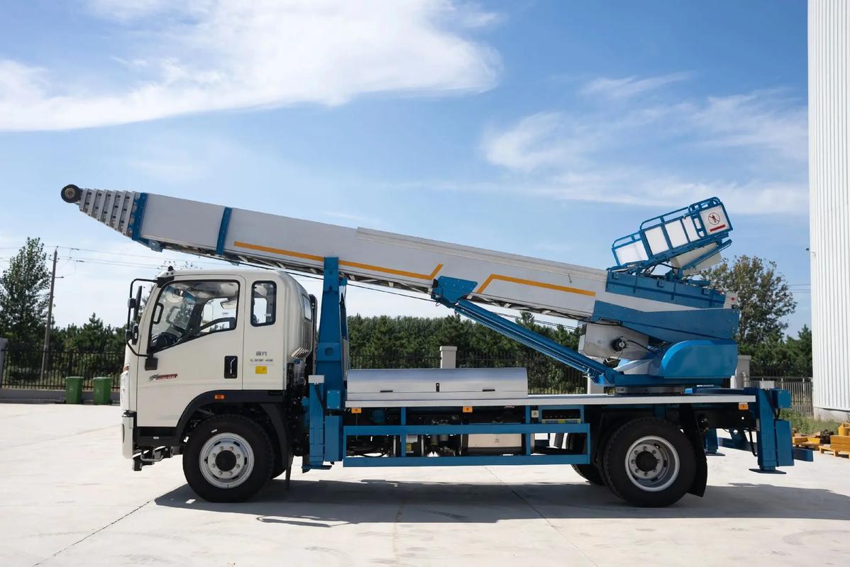 沅陵云梯上料车租赁费用